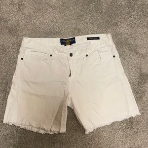 Lucky Brand Abbey short size 8